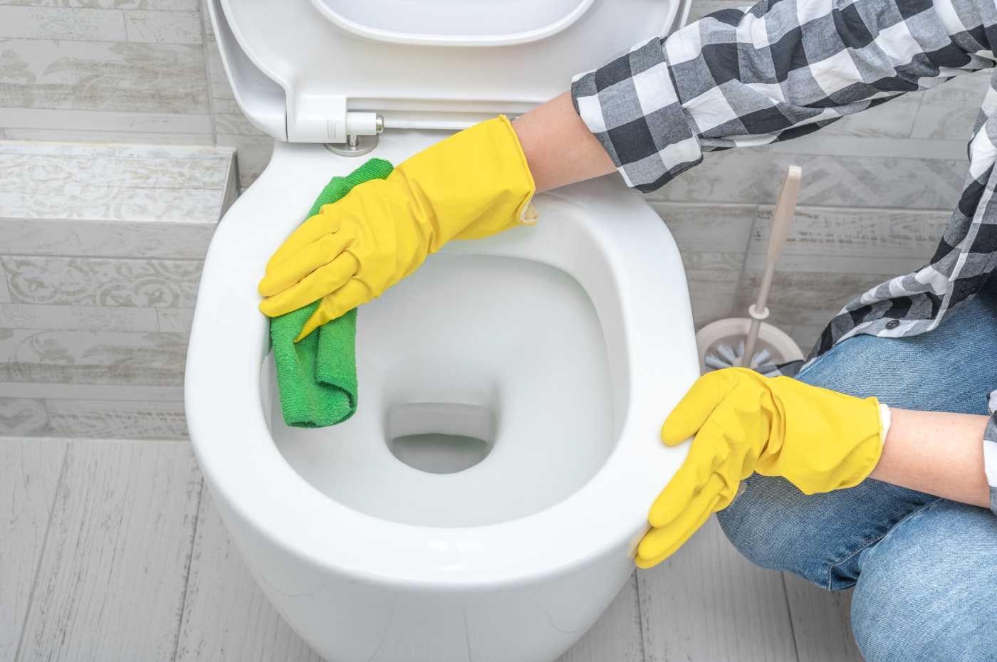 How to Prevent Clogged Toilets